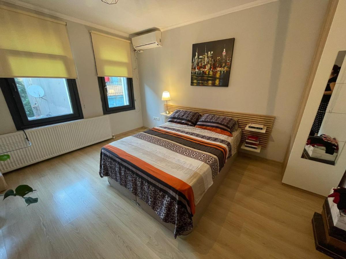 Duplex With Terrace In Center,5Mn Walk To Istiklal Leilighet Istanbul Eksteriør bilde